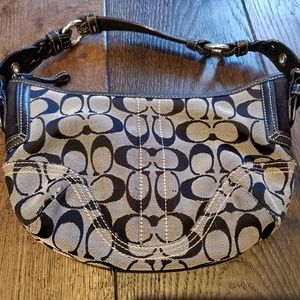 Coach Hobo - Signature Collection